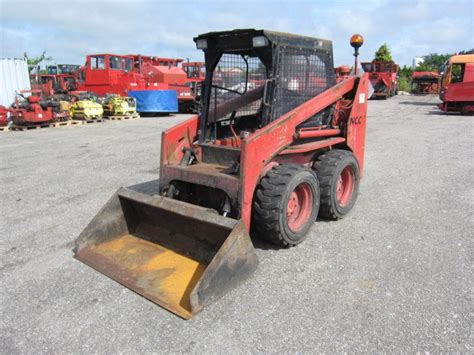 thomas t133 skid steer specifications